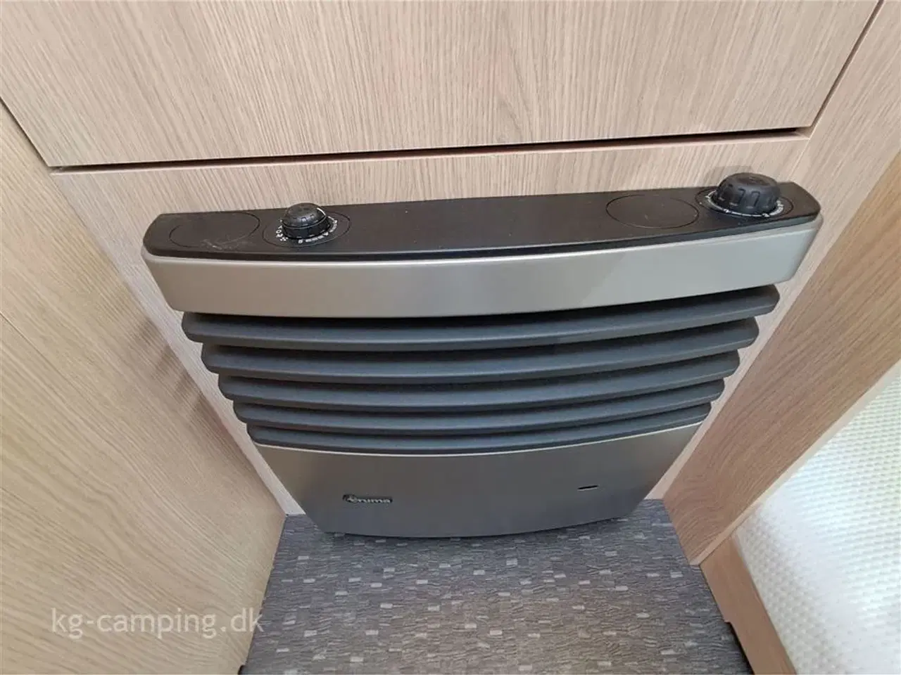 Billede 12 - 2022 - Adria Aviva 522 PT   Letvægtsvogn med 3 køjer og Isabella Sun Shine Plus solsejl