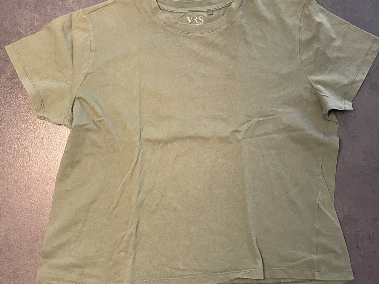 Billede 4 - T-shirts og nattøj str. XL. 