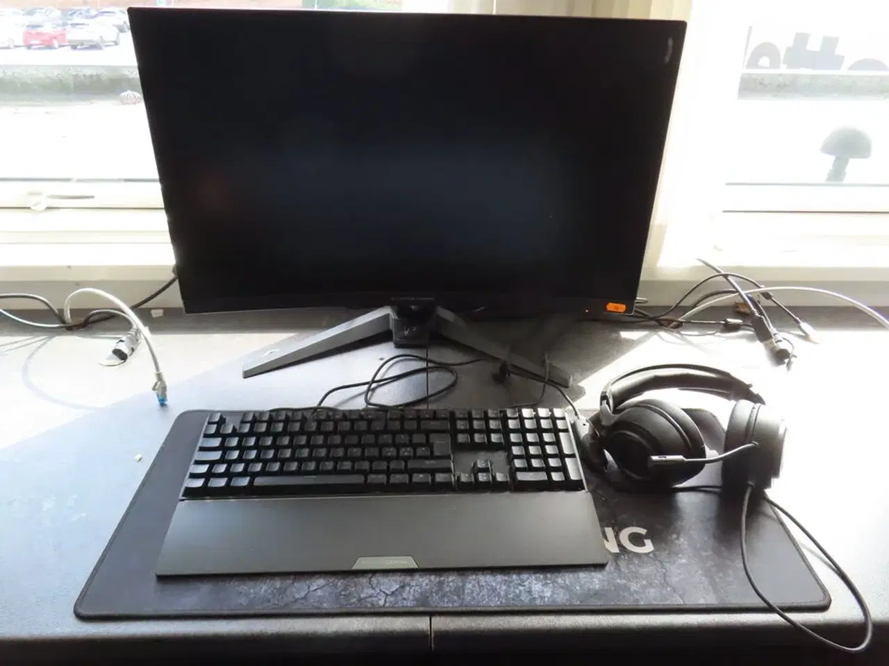 Billede 2 - 27" curved gaming monitor, ASROCK PHANTOM GAMING pg27f15rs1a