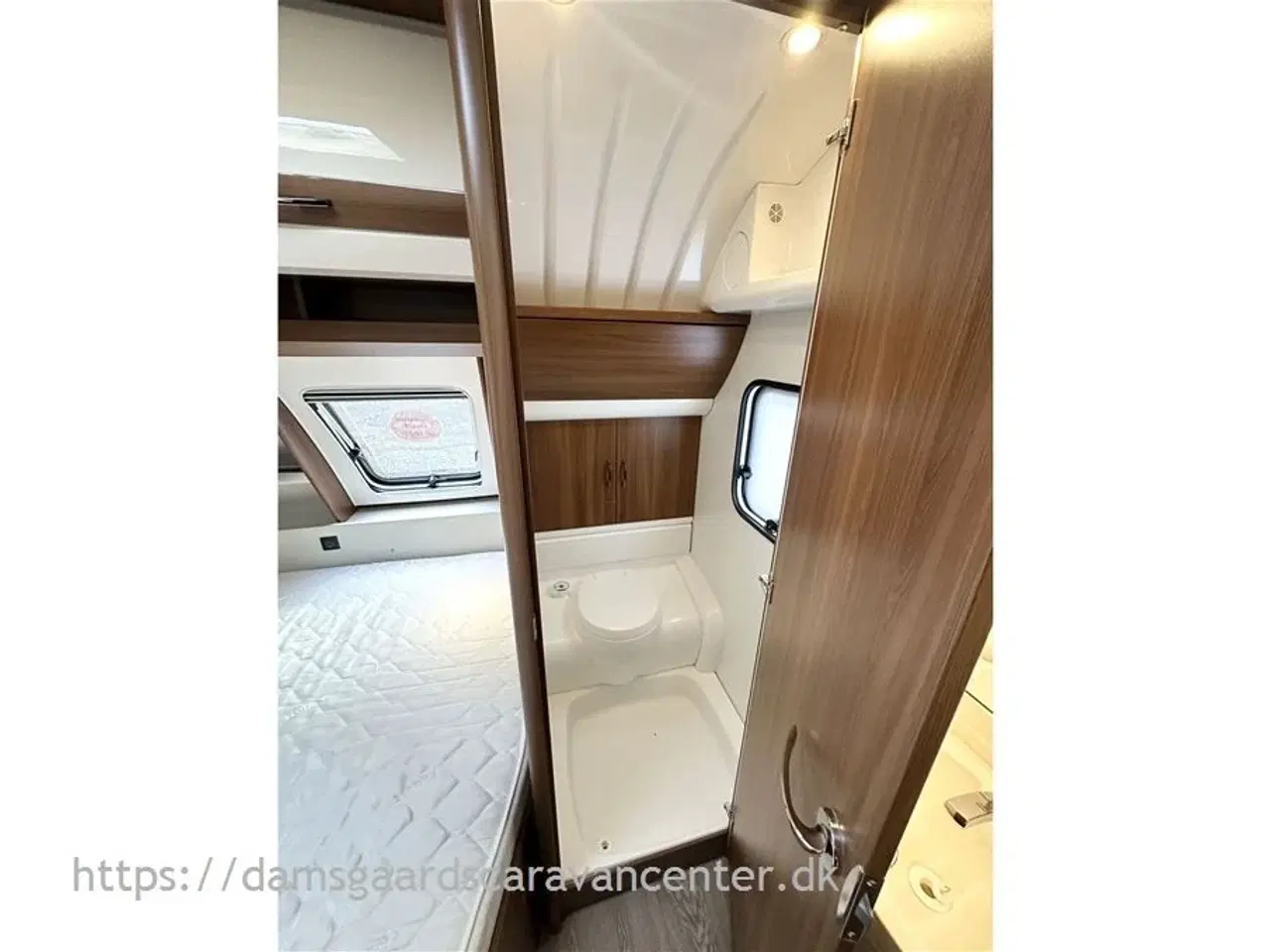 Billede 18 - 2016 - Hobby Excellent 560 CFe   Dobbeltseng-Gulvtemp.-Mover-Telt