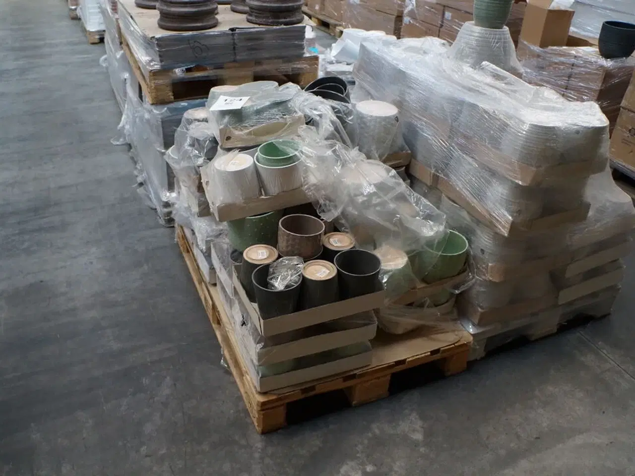Billede 1 - Palle med diverse potter