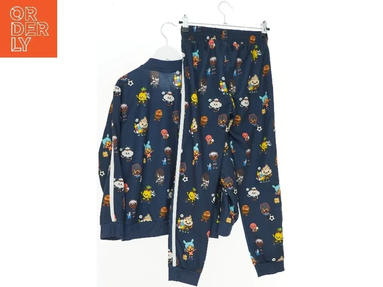 Billede 2 - Børnetrækdragt med tegneseriefigurer fra H&M (str. 140)