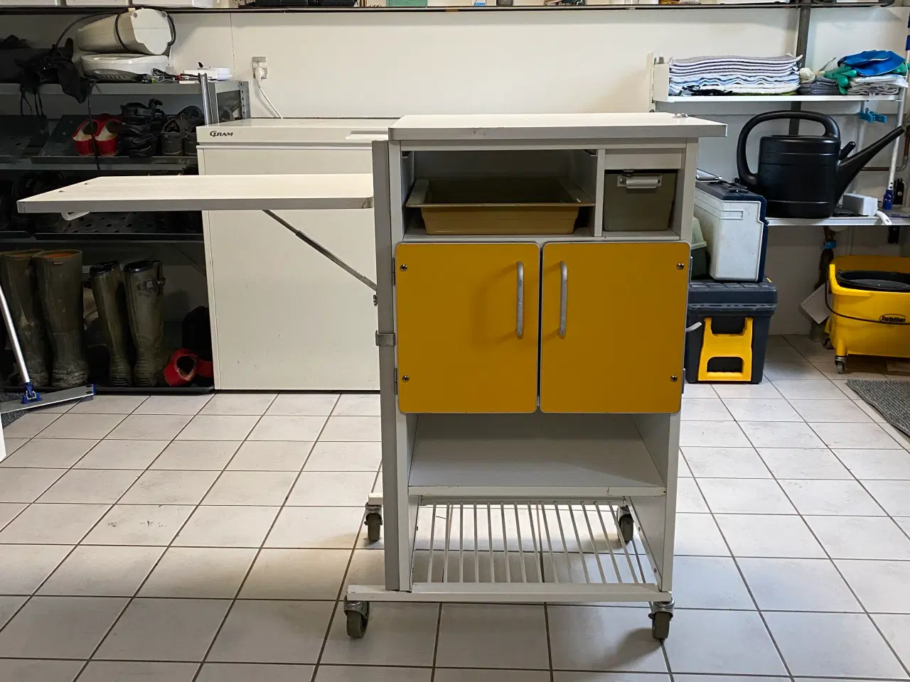 Billede 1 - Sengebord til hospitalsseng