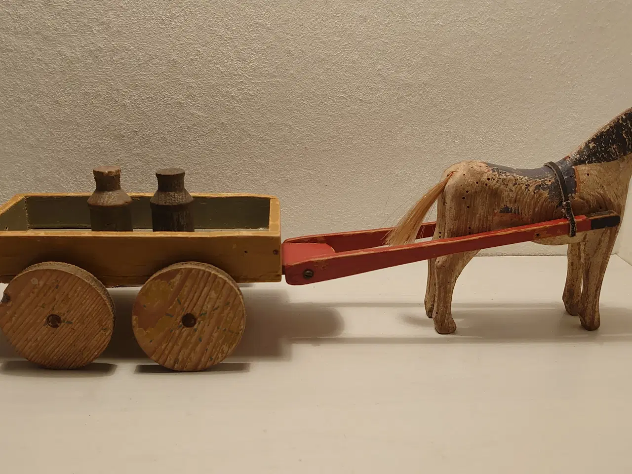 Billede 3 - Fængselslegetøj: Hest med vogn mm. Ca 1930. L 45cm