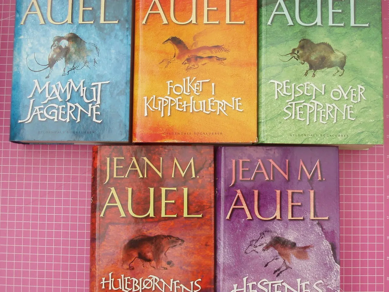 Billede 2 - Hardback bøger af Jean M. Auel