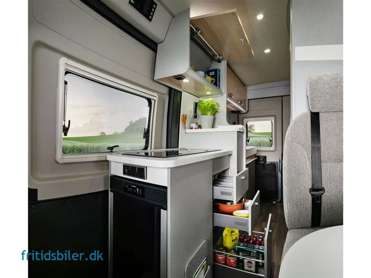 Billede 20 - 2024 - Hymer Free 602   Campervan Free 602 Kompakt kvalitetscamper fra Hymer M/ enkeltsenge