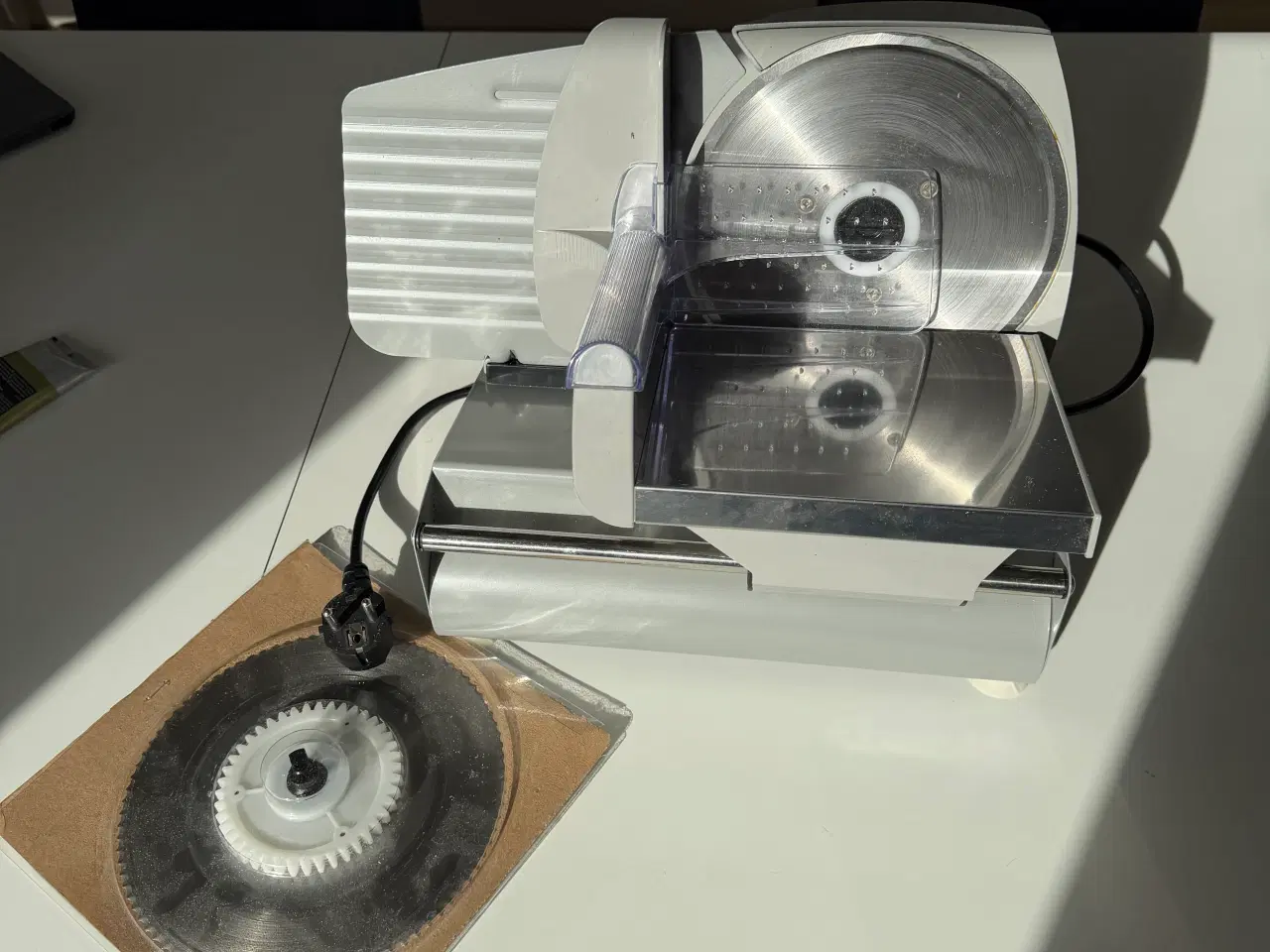 Billede 1 - Pålægsmaskine severin 