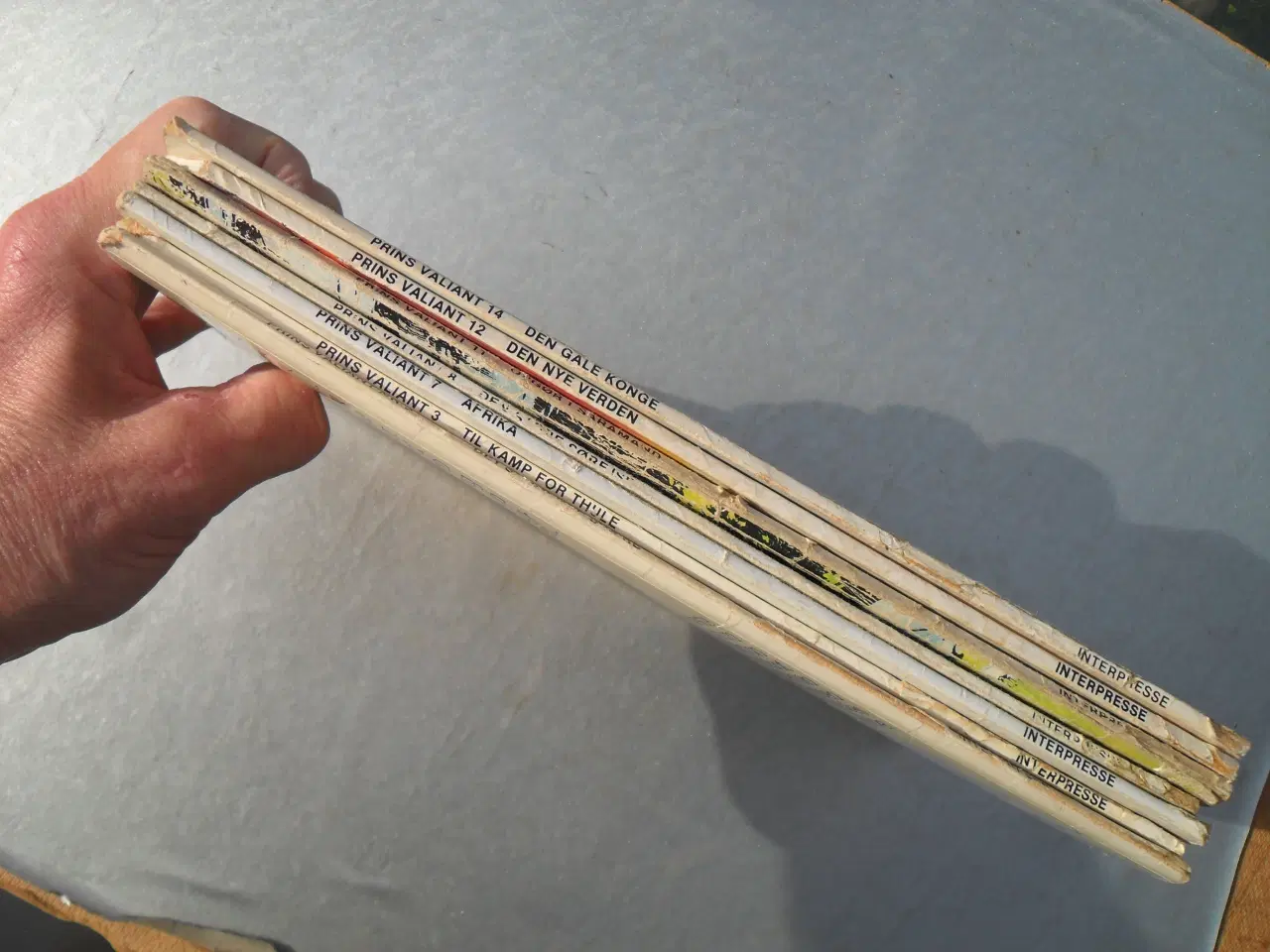 Billede 2 - prins valiant nr. 2,3,7,8,11,12,12 slidte men hele