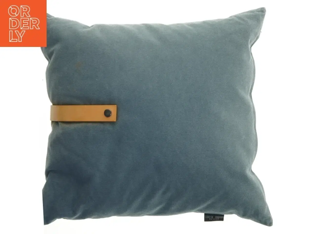 Billede 2 - Pude med læder detalje fra Louise Smærup (str. 43x46 cm)
