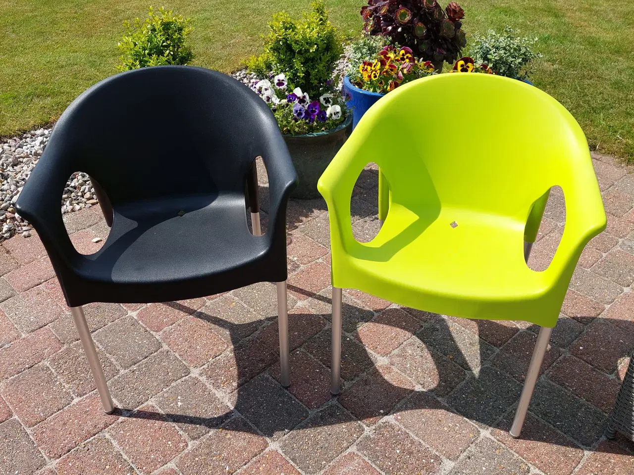 Billede 2 - Havestole i plast med aluminiumsben 8 stk.