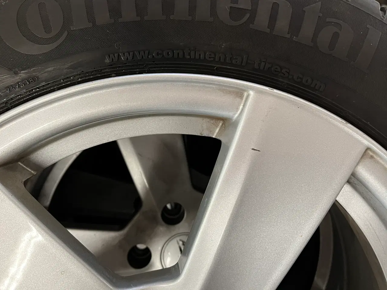 Billede 2 - Fælge m dæk