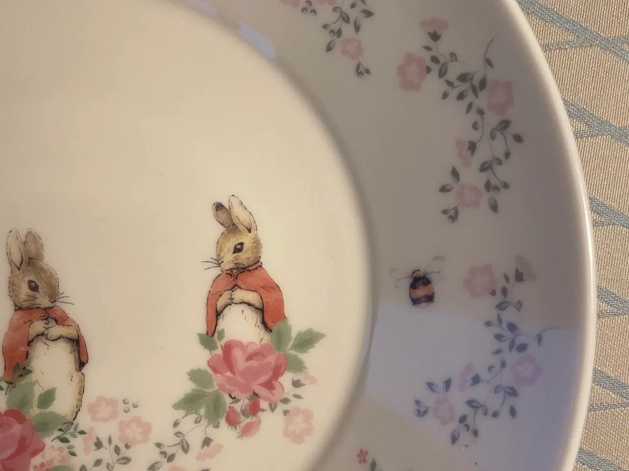 Billede 7 - FW & Co Yamaka Peter Rabbit tallerkner 2019