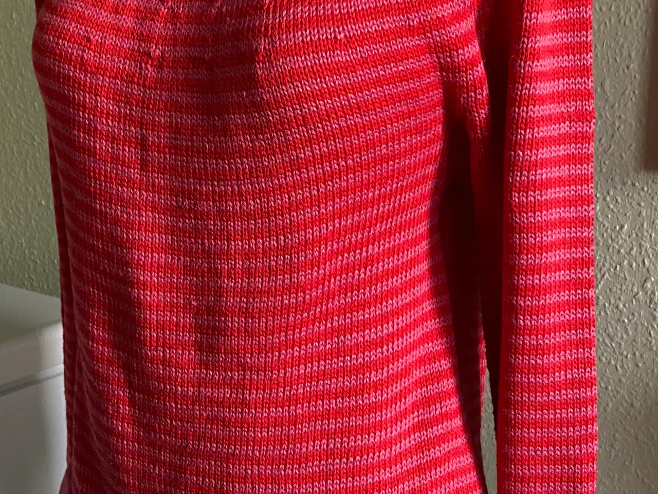 Billede 3 - Håndstrikket sweater