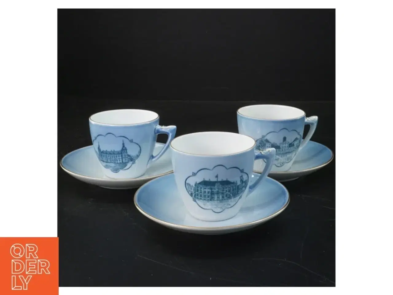 Billede 2 - Tekop-sæt med motiver af danske slotte fra Royal Copenhagen (str. 13,5 ø cm og. 7,5 ø x 6 cm)