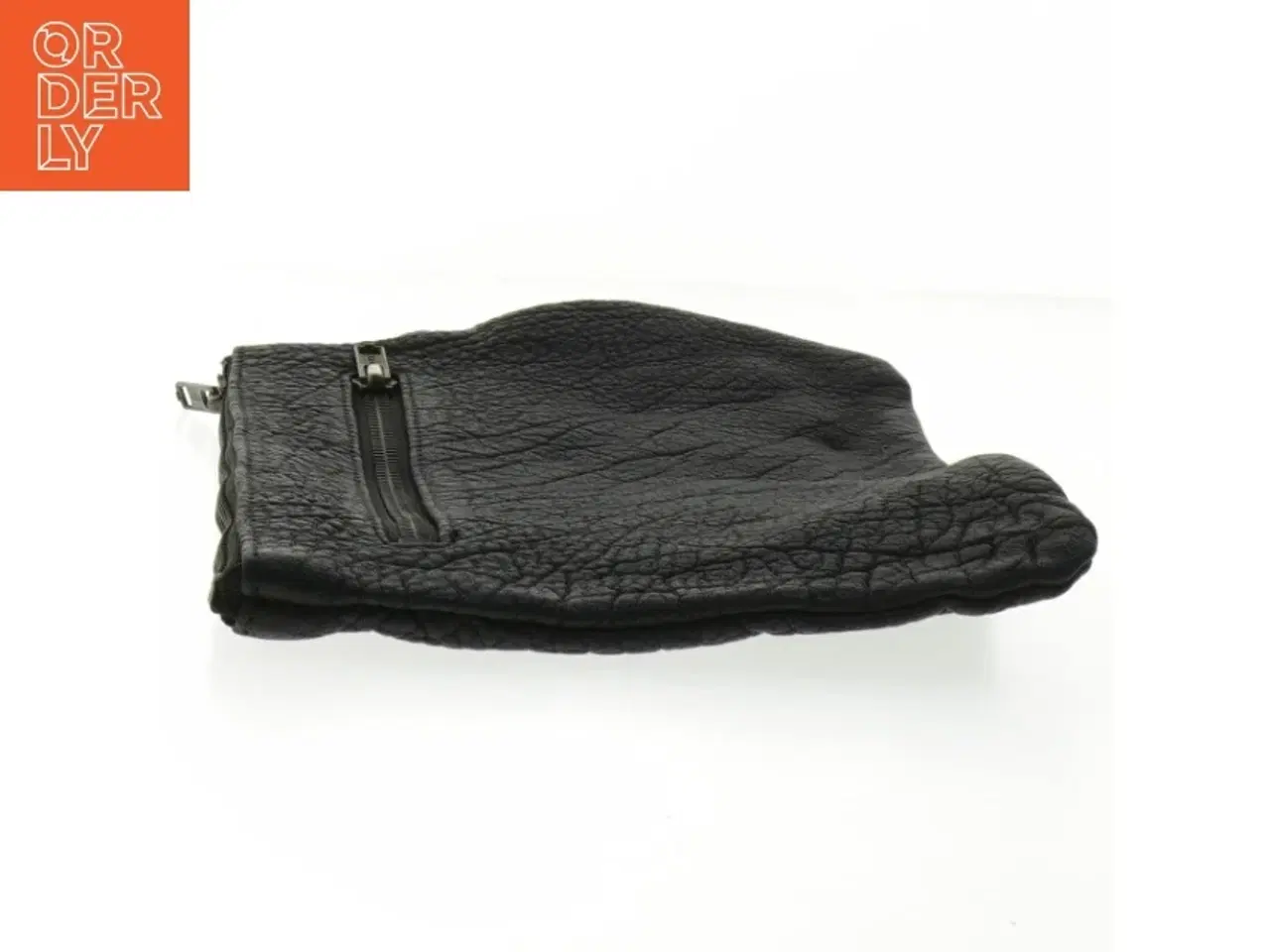 Billede 2 - Sort clutch/læderpung med lynlåslukning (str. 15x17 cm)