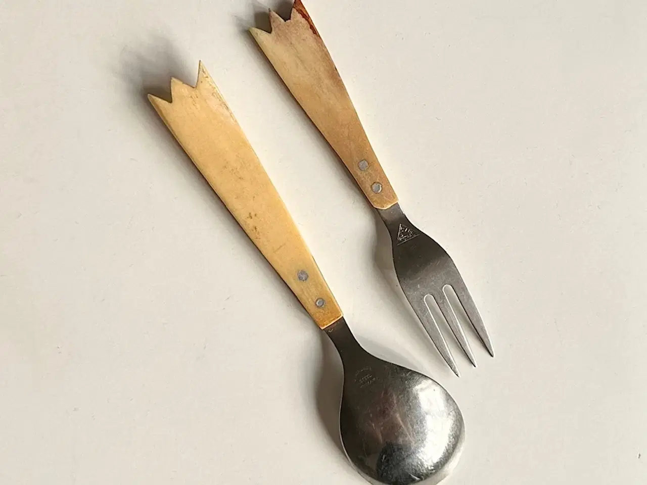 Billede 4 - Marmeladeske og gaffel, ben og stål, sæt