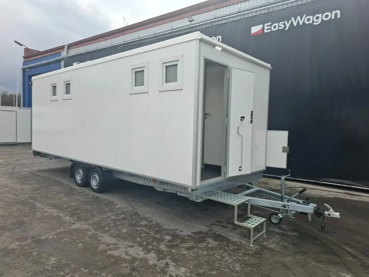 Billede 4 - Type 660: Toiletvogn med 8 toiletter