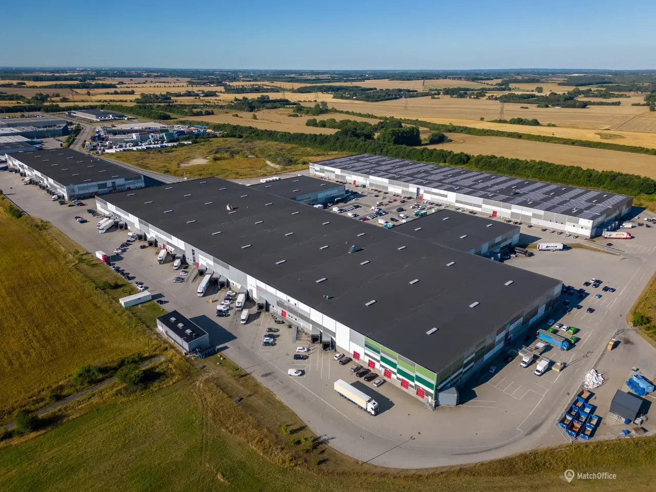 Billede 3 - Logistiklejemål med porte og ramper og en loftshøjde op til 10 meter