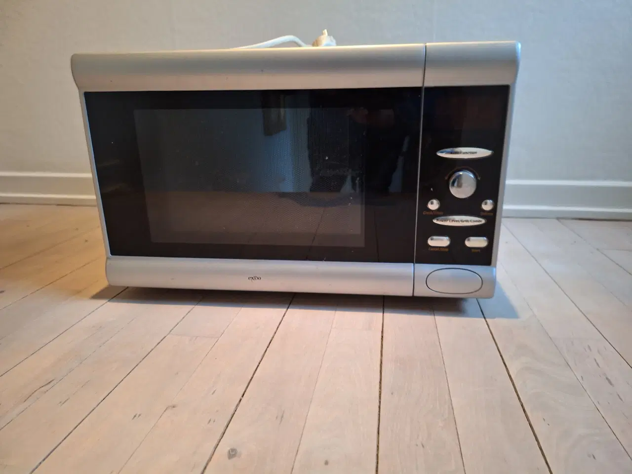 Billede 1 - Mikrobølgeovn Exido. 253-001