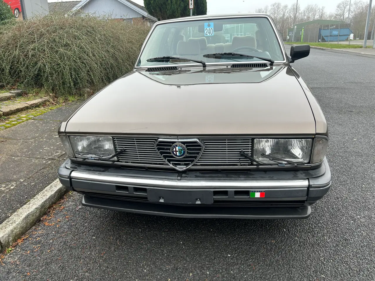 Billede 4 - Alfa Romeo 6, 2,5 5-cyl diesel 1984 