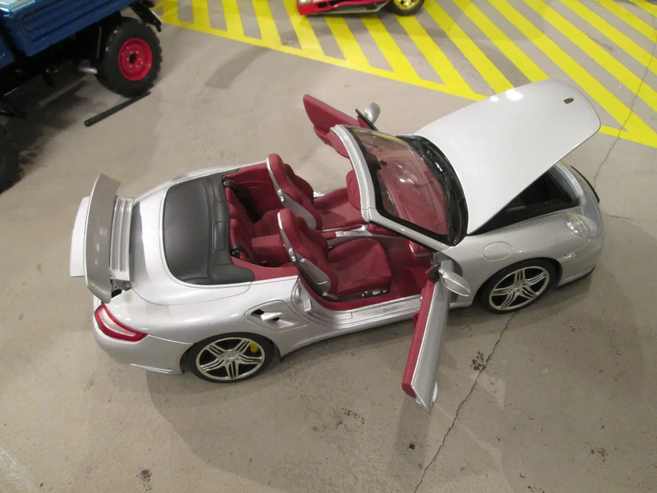 Billede 7 - Porsche 911 Turbo    Norev  1:18