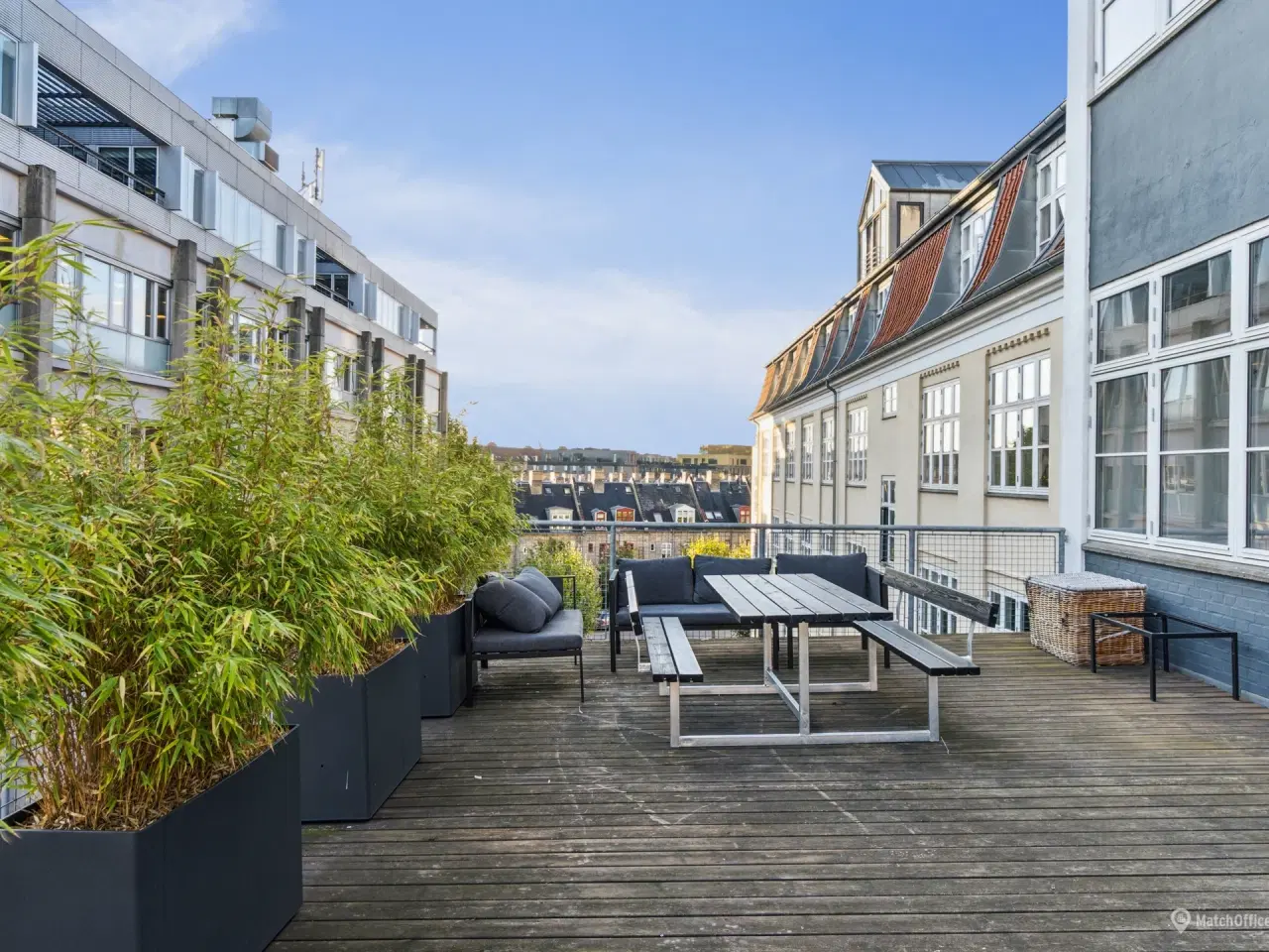 Billede 14 - Højloftet og flot istandsat lejemål i B!NGS