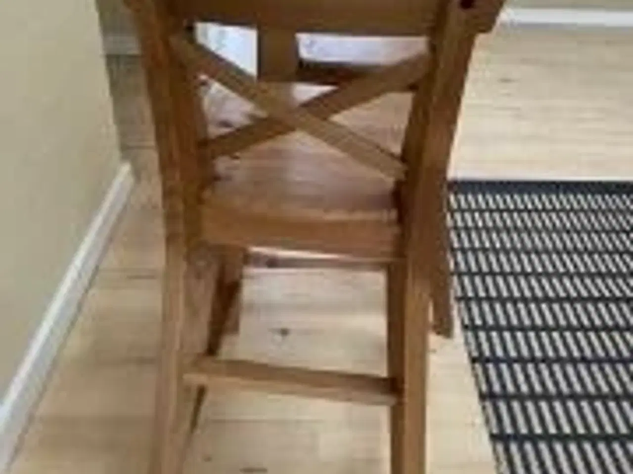 Billede 3 - Junior stol, Ingolf Ikea: to styk sælges