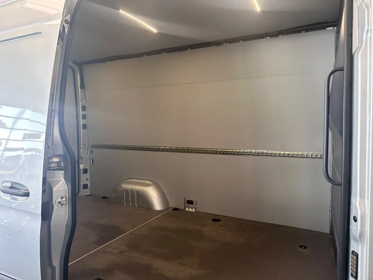Billede 13 - Mercedes Sprinter 319 3,0 CDi A2 Kassevogn RWD