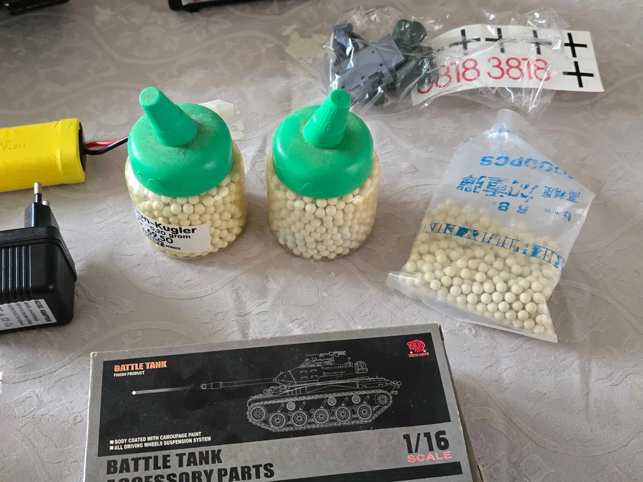 Billede 2 - 2 stk RC kampvogne sælges