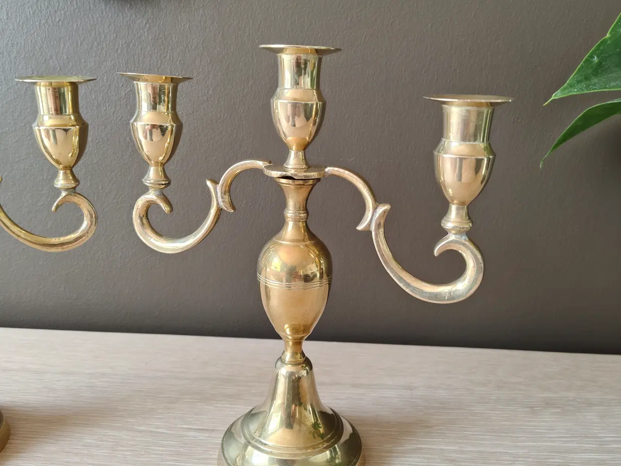 Billede 3 - 2 flotte 3-armet messing lysestager