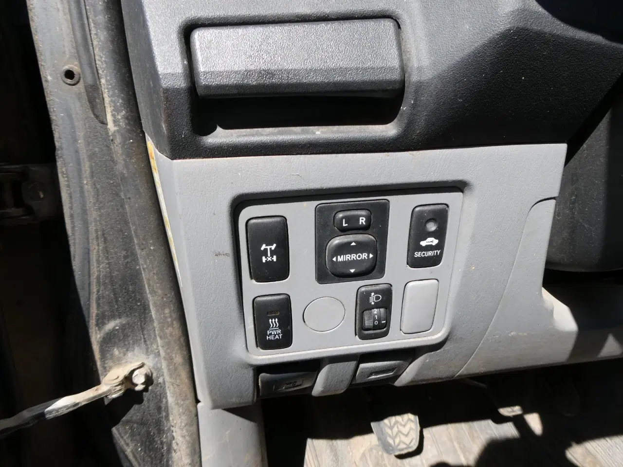 Billede 6 - Toyota HiLux 2,5 D-4D 120 Ex.Kab 4x4 SR5