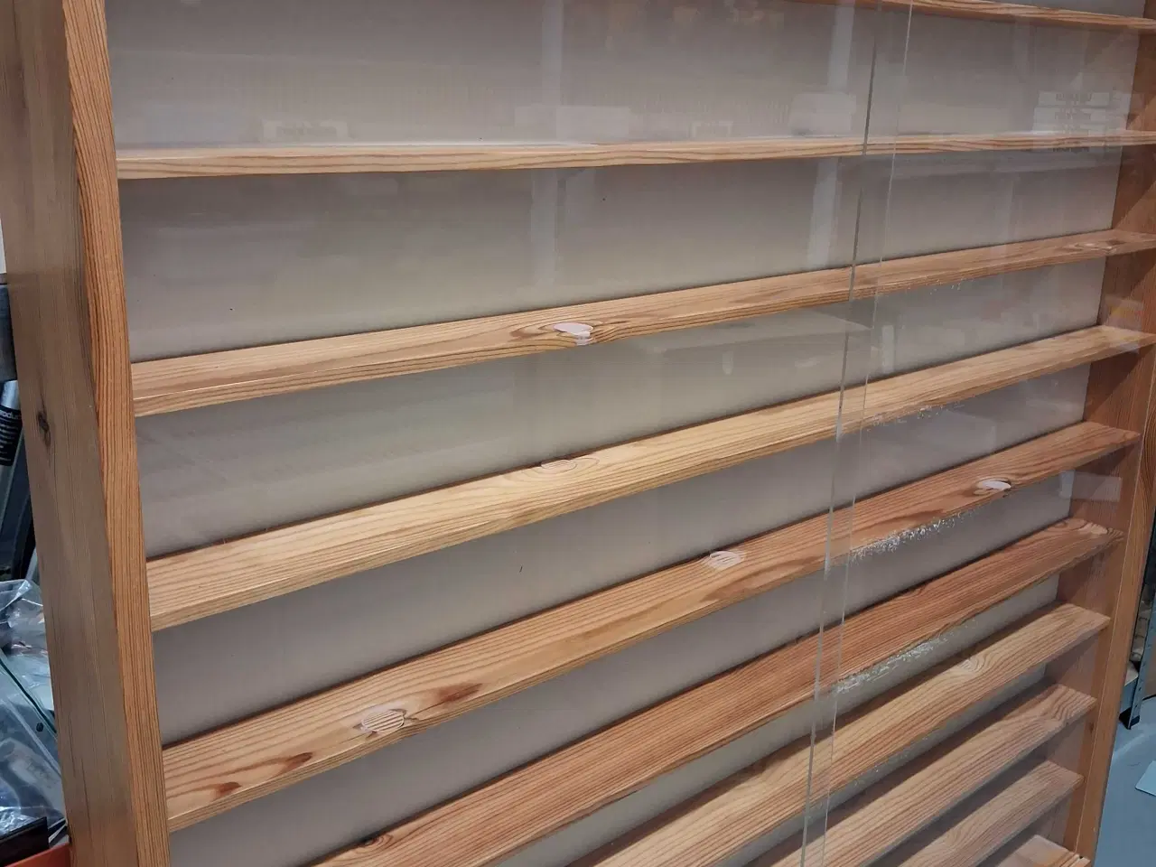 Billede 3 - Vitrineskab til modeltog, modelbiler eller lign sa