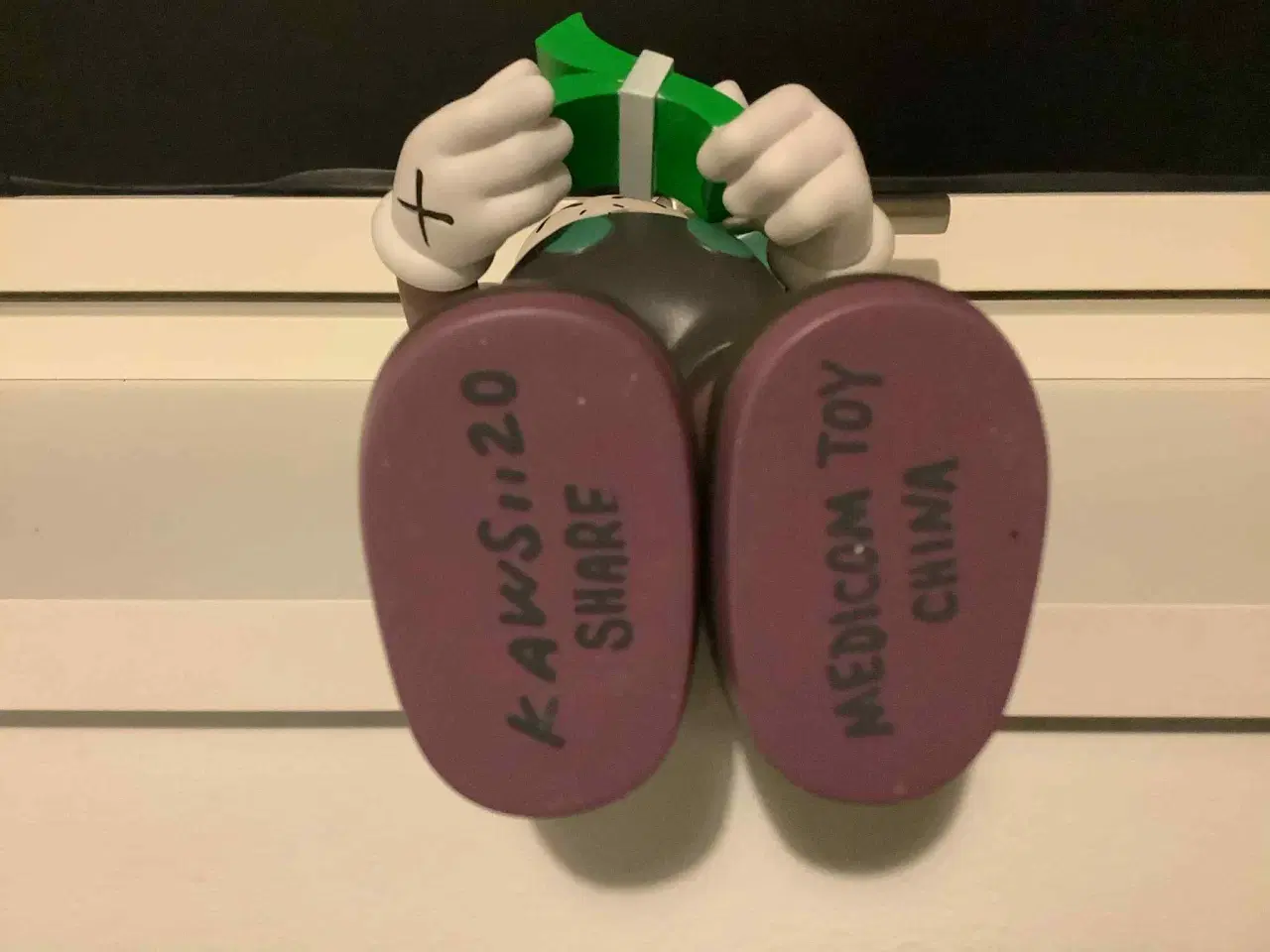 Billede 2 - KAWS Medicom Toy Figur brun - 30 cm høj