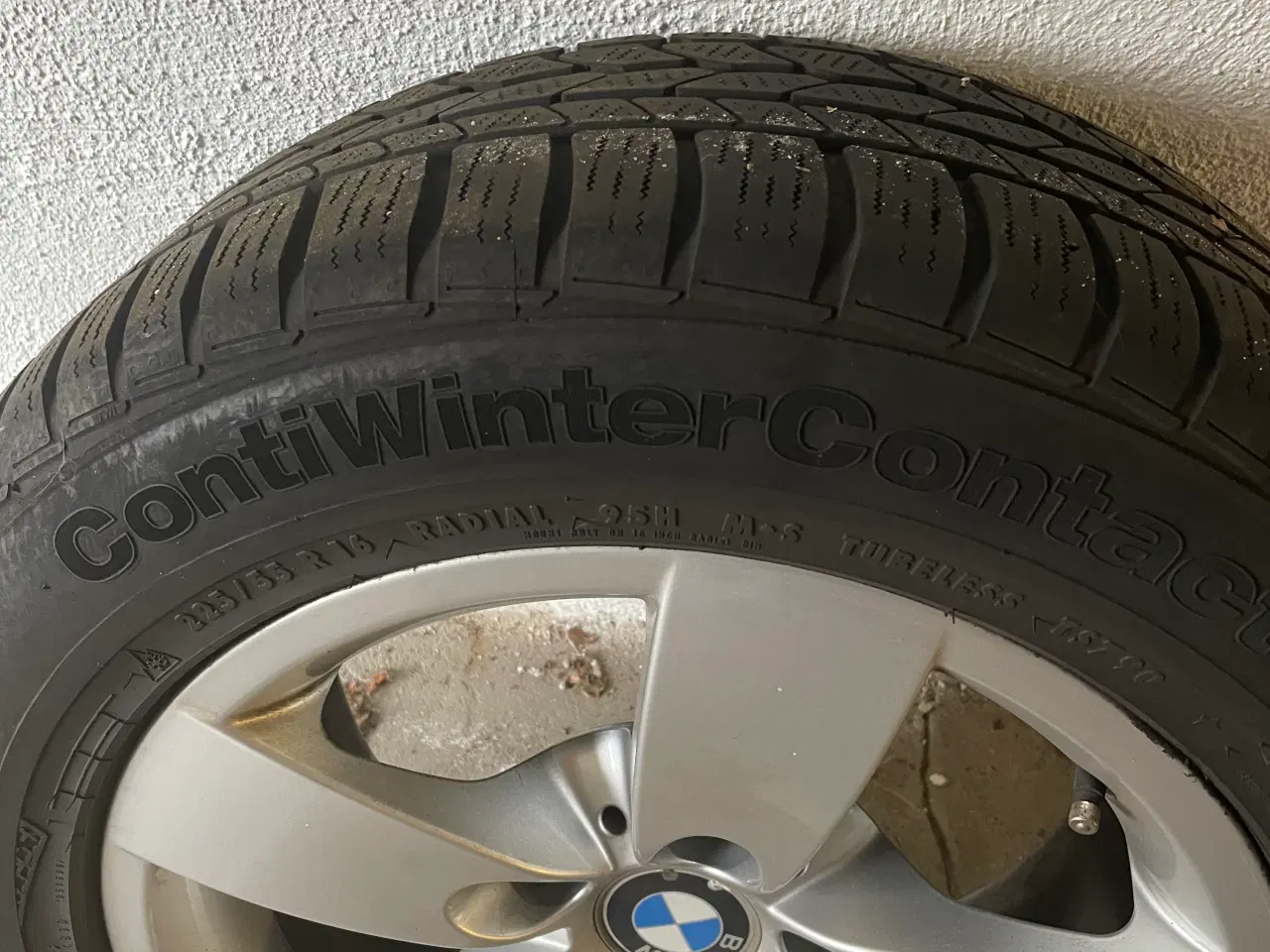 Billede 2 - Originale BMW fælge med vinterdæk