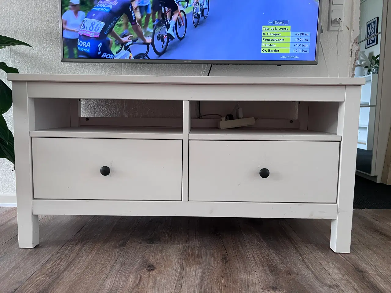 Billede 1 - TV-bord. Hemnes. Ikea. 