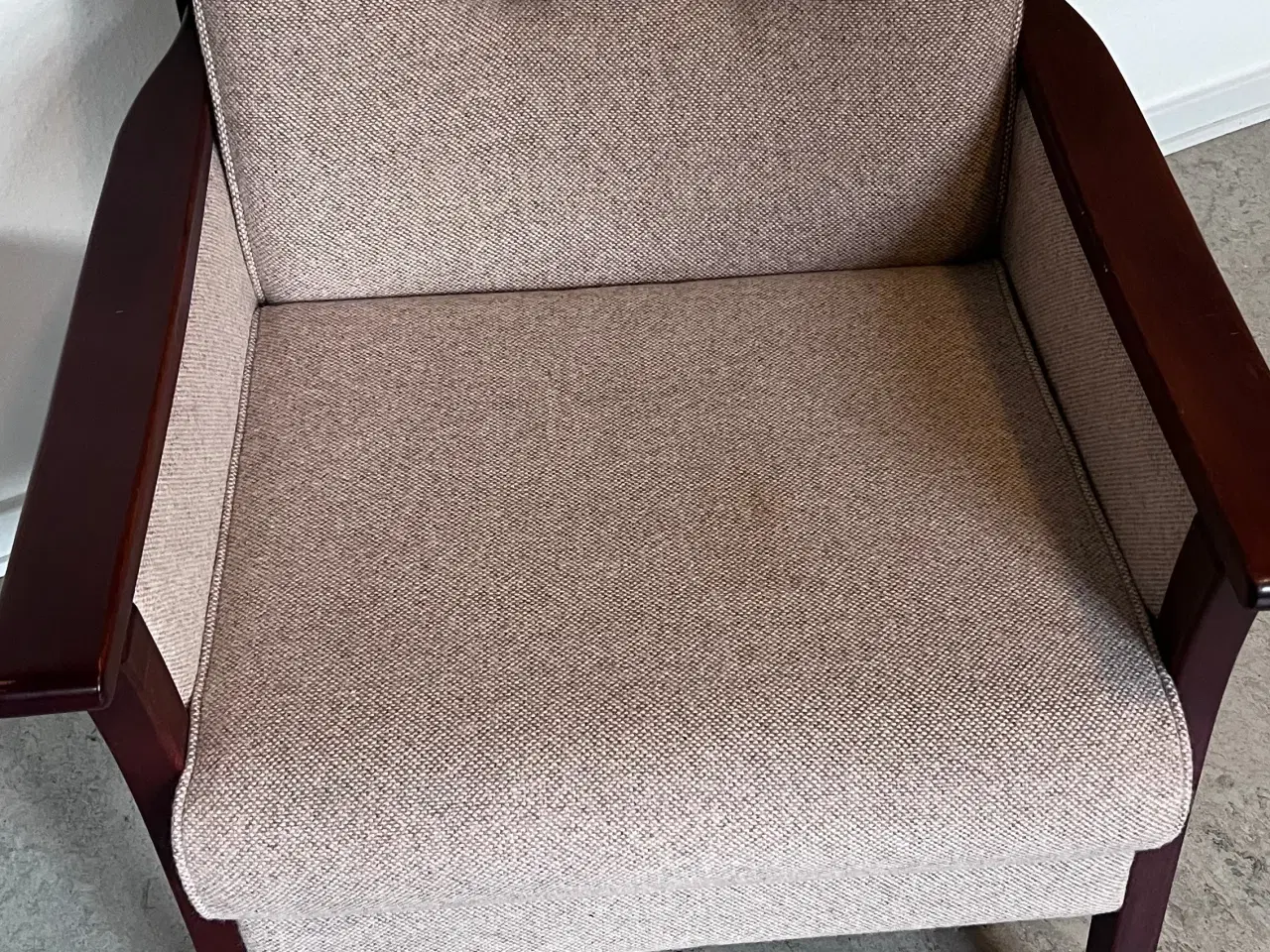 Billede 3 - To lækre lænestole med flot tilhørende bord