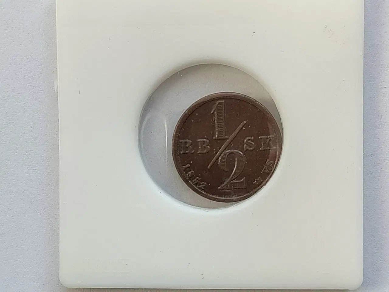 Billede 1 - 1/2 Skilling 1852