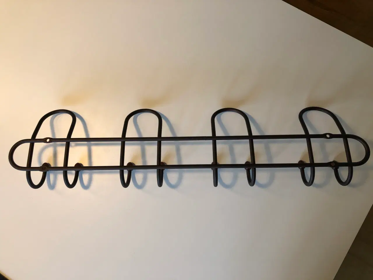 Billede 7 - Knagerække i metal/træ