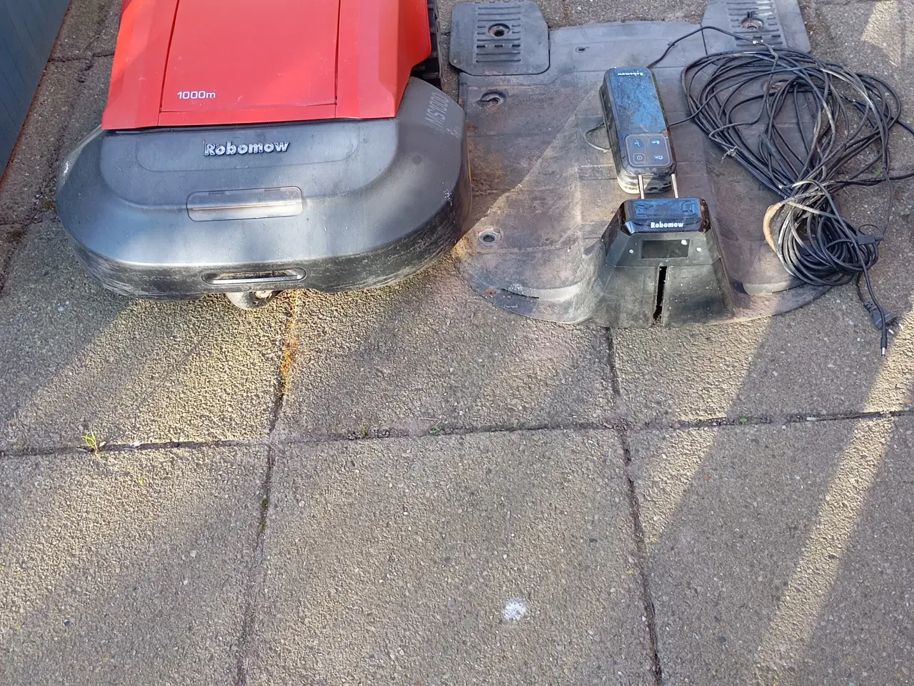 Billede 2 - Robomow MS1000 – Effektiv robotplæneklipper til de