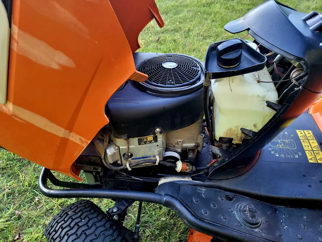 Billede 13 - Flot Stihl RT 4112 SZ havetraktor