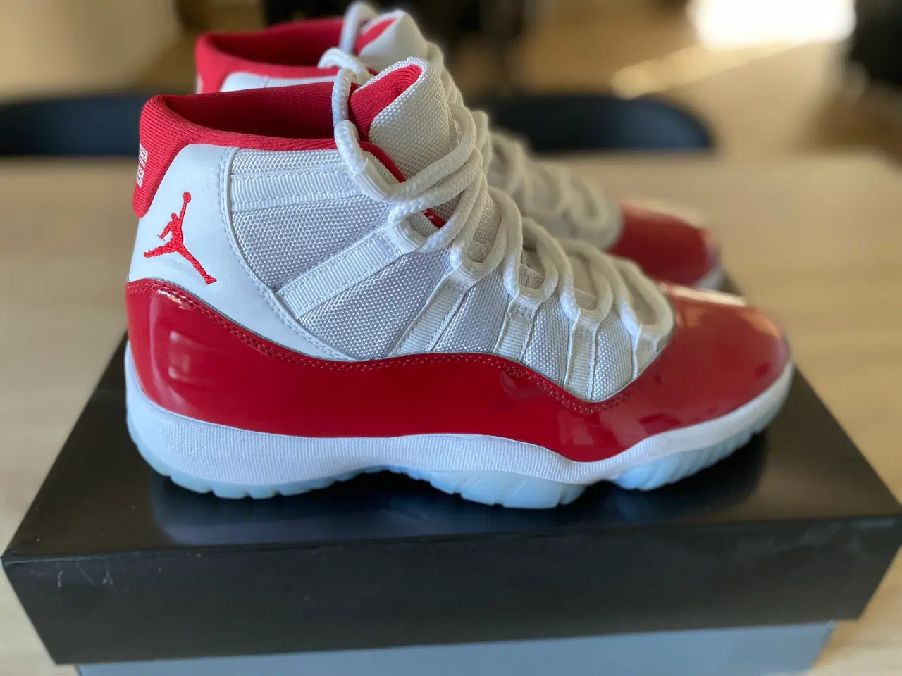 Billede 1 - Nike Air Jordan 11 Retro Cherry 