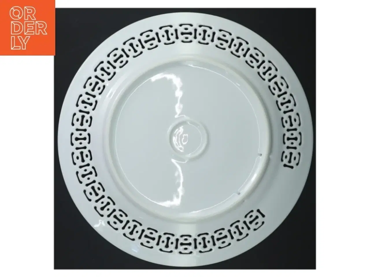 Billede 3 - Sæt af porcelæns tallerkener (str. Ø. 27,5 cm)