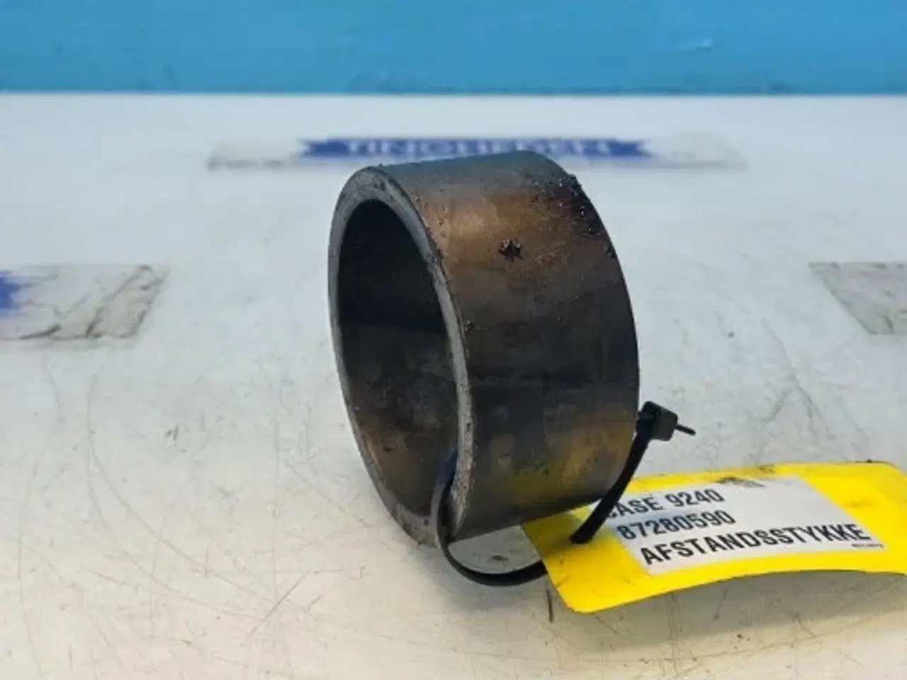 Billede 10 - Case  9240   Afstandsstykke   87280590