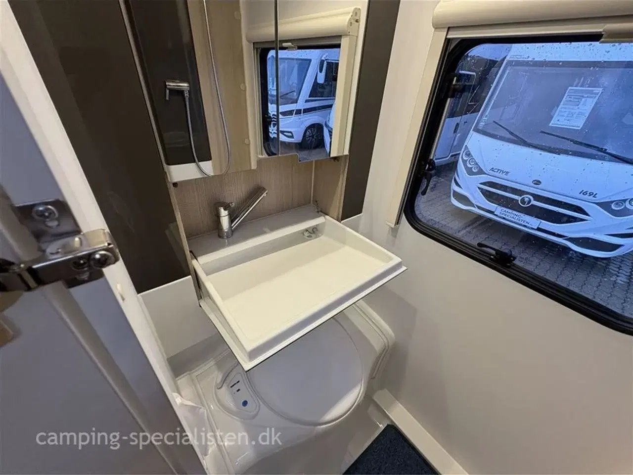 Billede 11 - 2020 - Adria Action 391 LH   Adria Action 391 LH 2020 - Se den nu hos Camping-Specialisten.dk