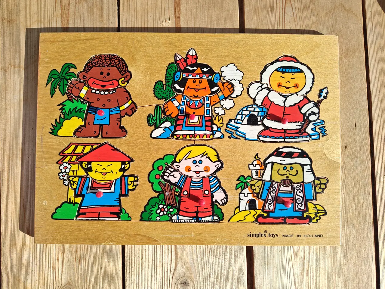 Billede 1 - Knop puslespil med nationaliteter Knoppuslespil