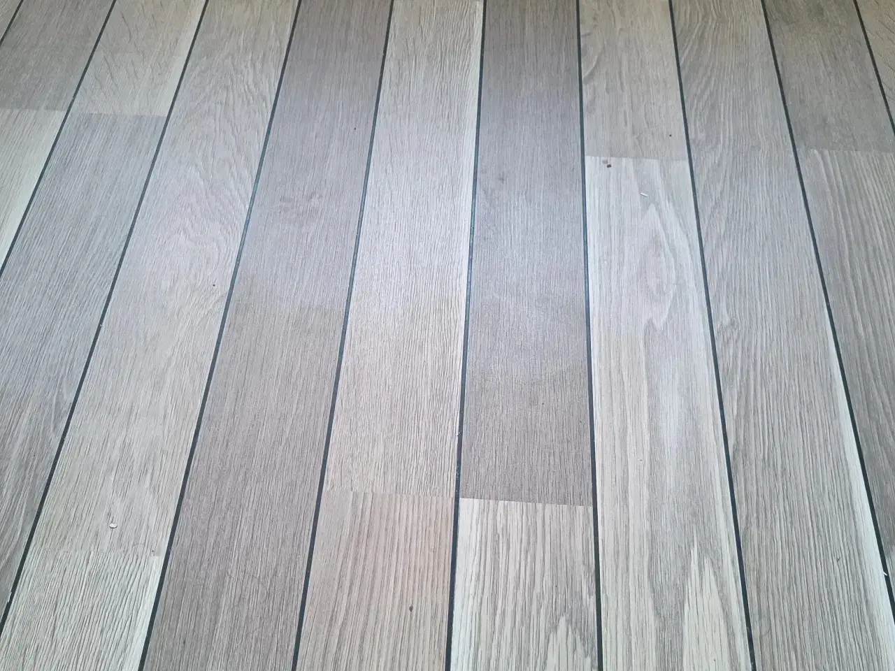 Billede 2 - Berry Alloc Skibs-laminatgulv ca. 80 kvm