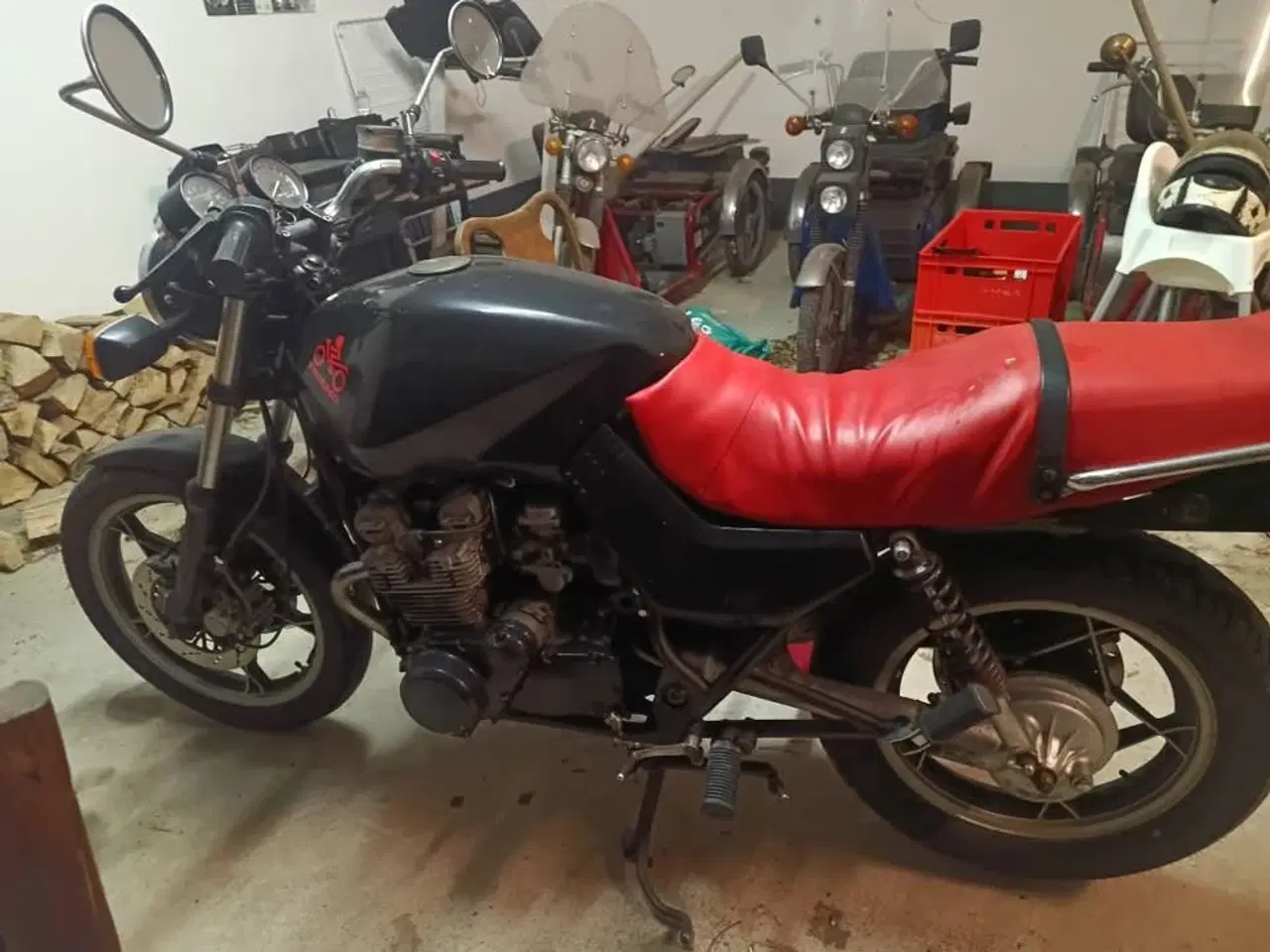 Billede 8 - 2 stk. Suzuki Katana GS650G, 1 kørende & 1 projekt