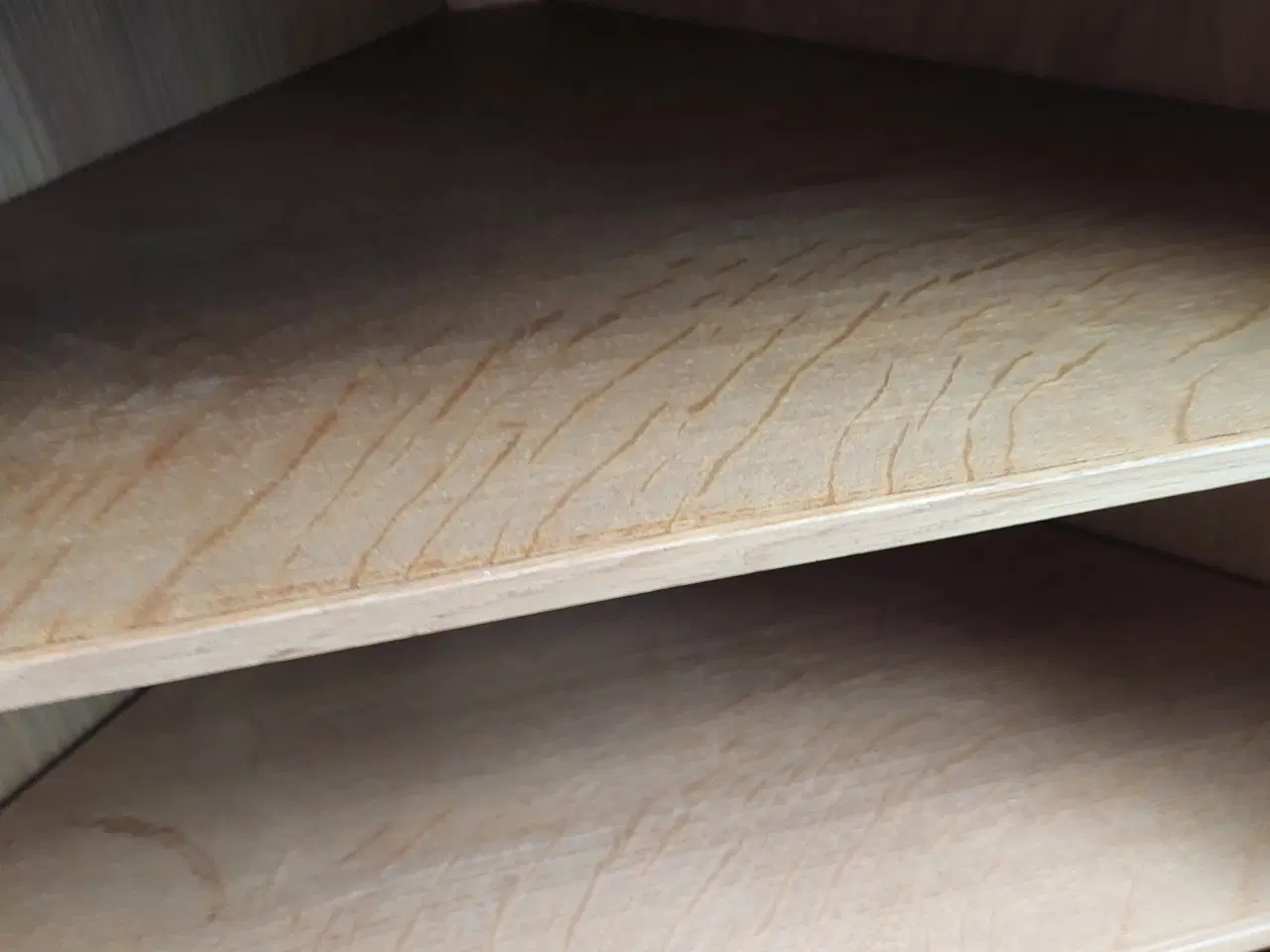 Billede 5 - hjørne/bar/vitrine skabet med dør