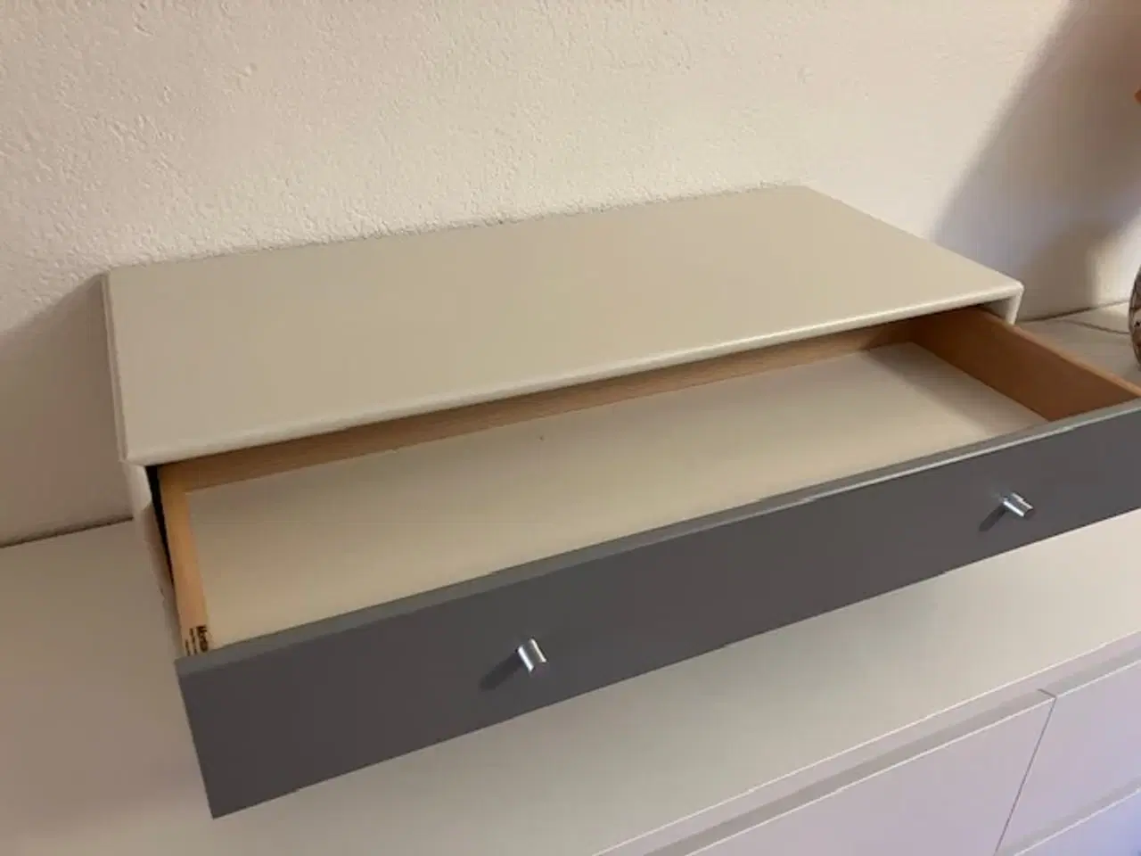 Billede 2 - Montana væghængt entremøbel