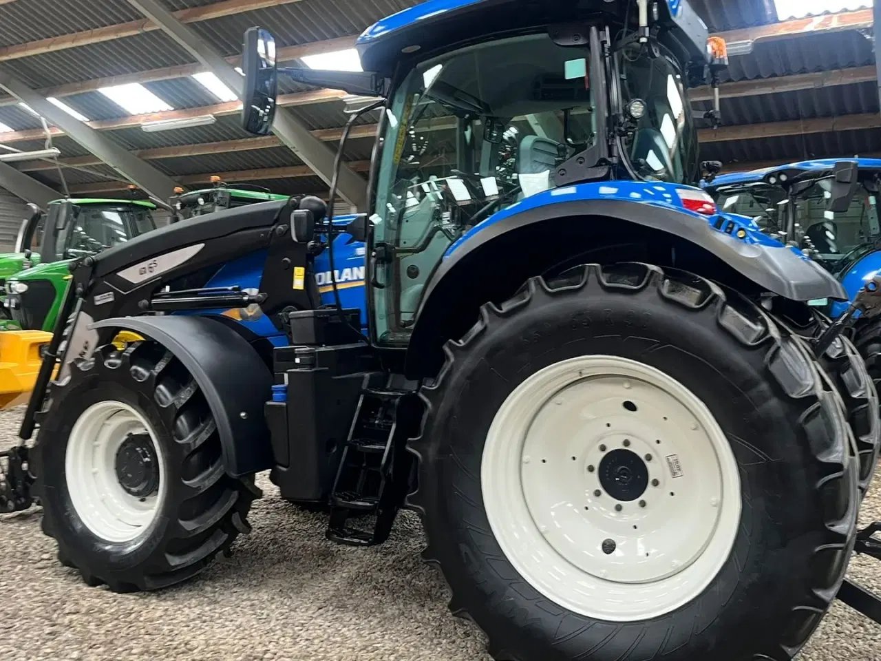 Billede 22 - New Holland T7.165S Med frontlæsser